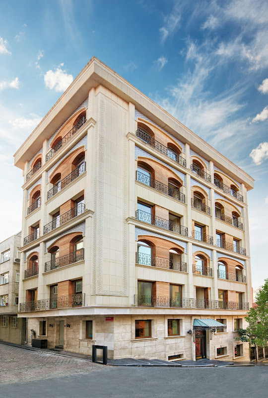 THE FOX HOTEL