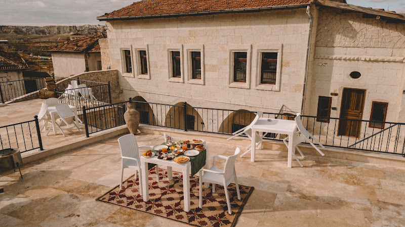 Daphne Cave Hotel
