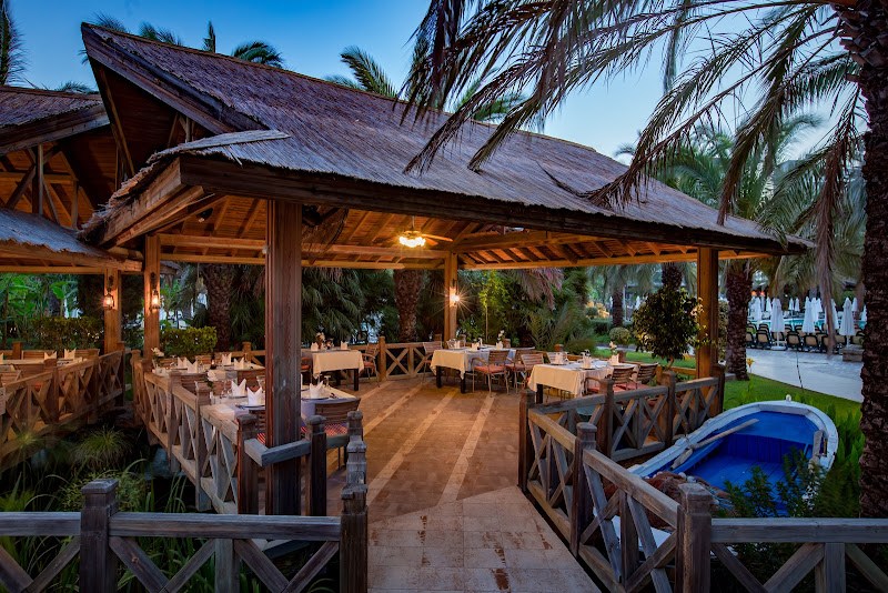 Royal Wings Hotel