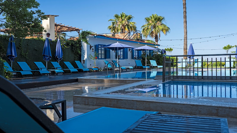 Uras Beach Hotel