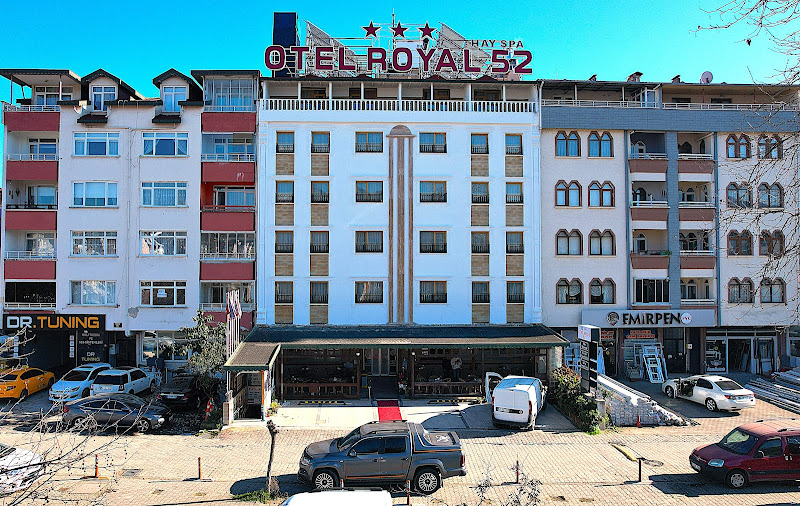 Royal52