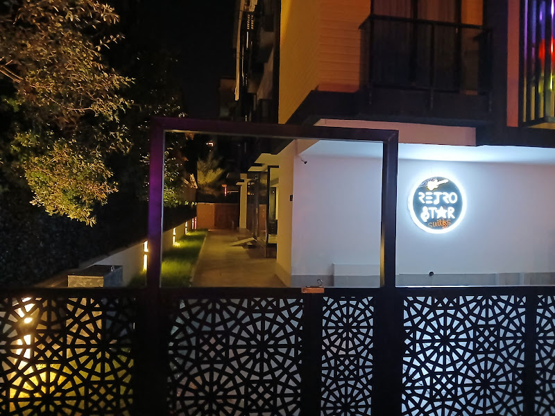 Retro Star Suites